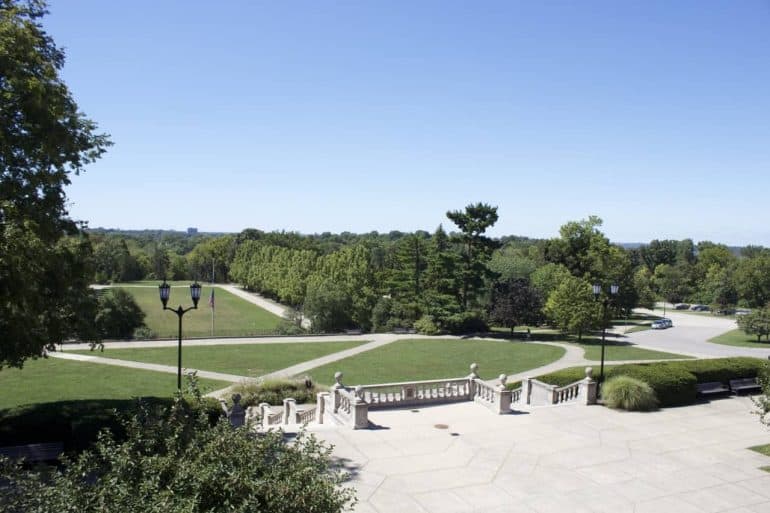 Ault Park - What You Need to See and Do! · 365 CINCINNATI