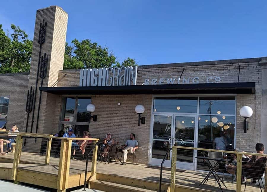 Outdoor patio at HIghGrain Brewing Co