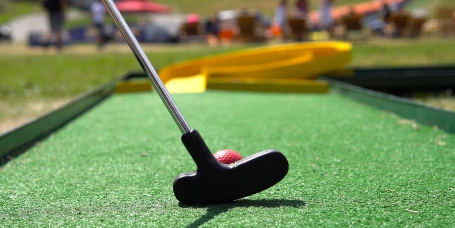 places to play putt putt golf near me