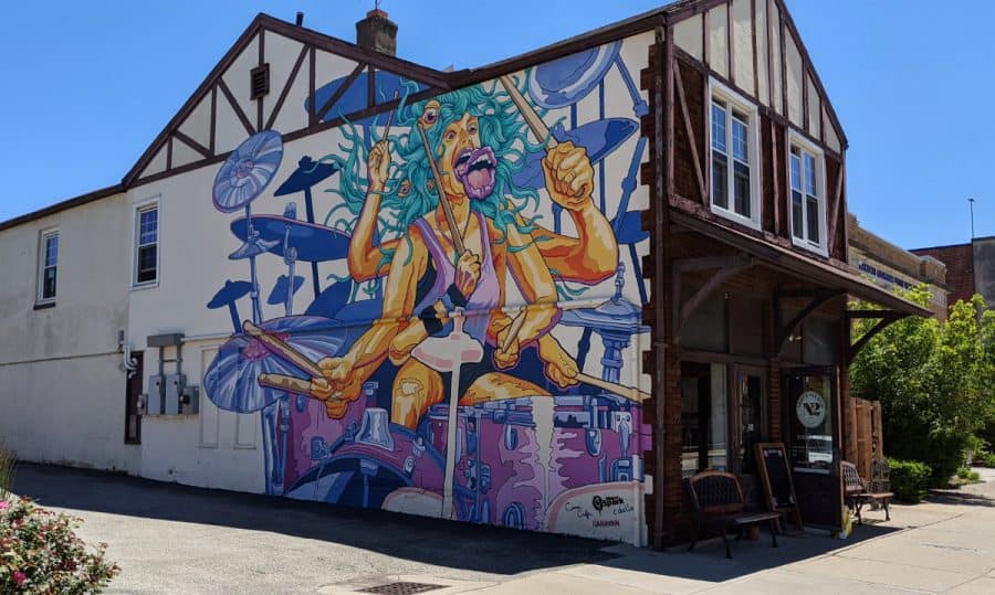 Golden Ethos mural in Hamilton Ohio