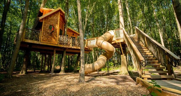 Spend the Night in the Trees at Cannaley Treehouse Village