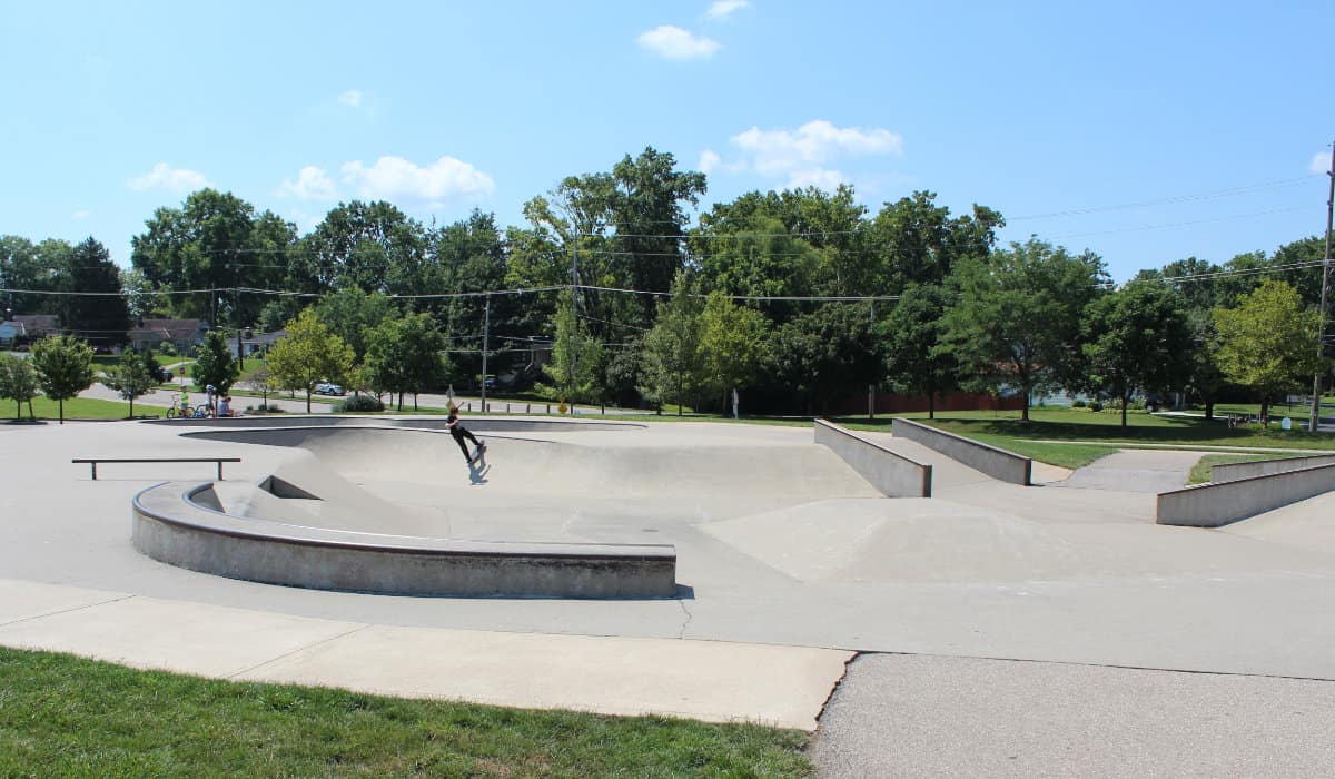 skate parks near me with lights