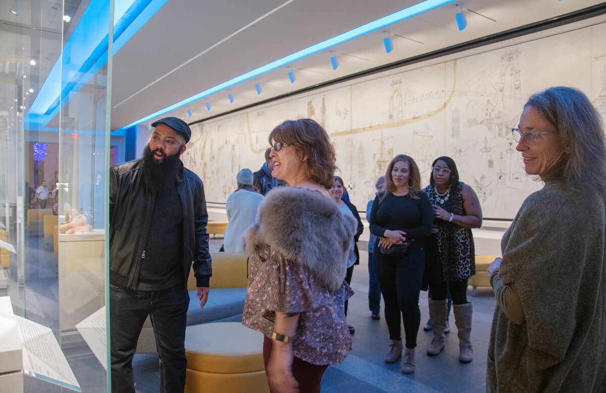 Cincinnati Art Museum visitors looking at an exhibit